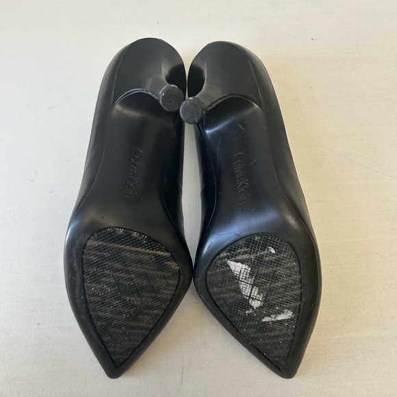Calvin Klein Black and Snake Print Leather High Heels Pointed Toe Pumps Size 7 - Picture 14 of 15
